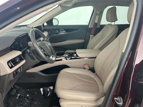 Used 2023 Lincoln Nautilus Reserve w/ Luxury Package AWD/4WD image 10