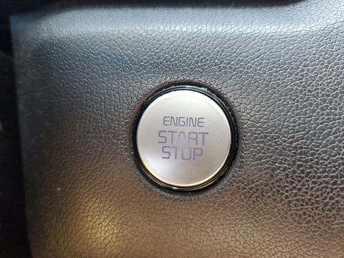 Used 2022 Kia Sorento S FWD image 23