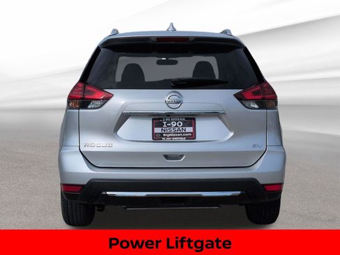 Certified 2018 Nissan Rogue SV image 8