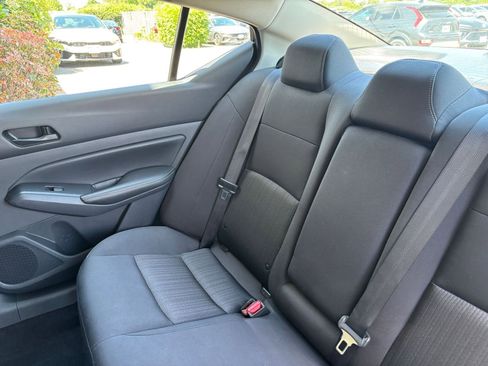 Used 2025 Nissan Altima 2.5 SV FWD image 40
