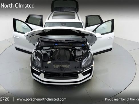 Used 2022 Porsche Macan image 27