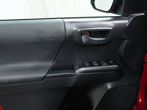 Certified 2022 Toyota Tacoma TRD Sport image 22