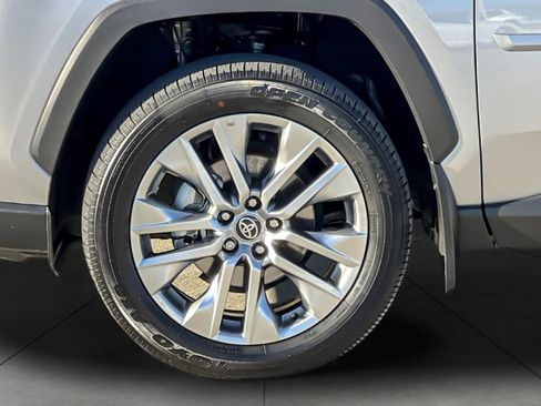 Certified 2024 Toyota RAV4 XLE Premium image 25