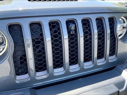 Used 2020 Jeep Gladiator Mojave AWD/4WD image 30