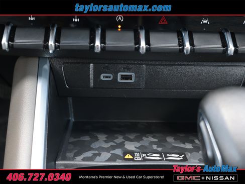 Used 2024 Chevrolet Colorado ZR2 w/ ZR2 Convenience Package III AWD/4WD image 28