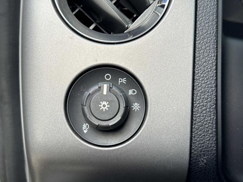 Used 2015 Ford Expedition EL Platinum image 20