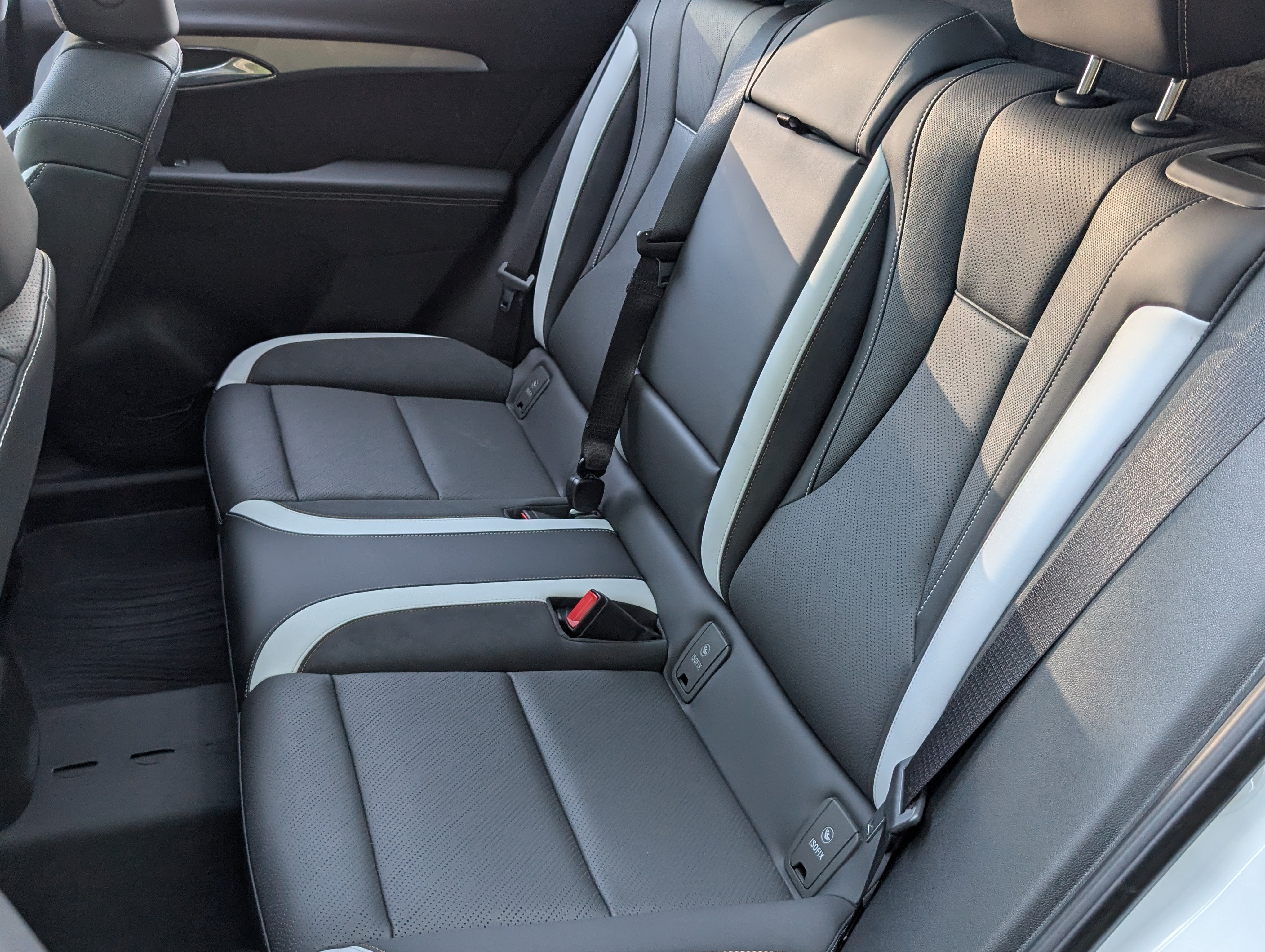 Used 2025 Buick Envision Sport Touring AWD/4WD image 18