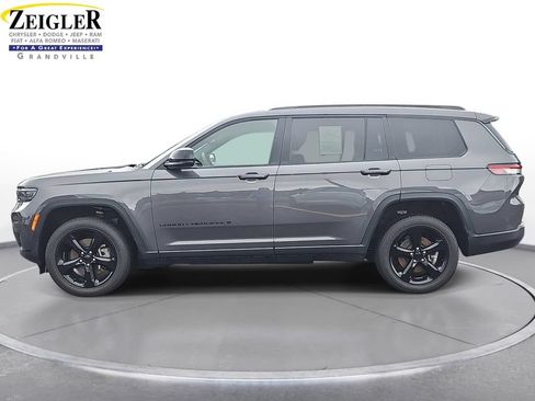 Used 2023 Jeep Grand Cherokee L Laredo AWD/4WD image 8