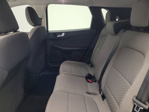 Used 2021 Ford Escape SE FWD image 18
