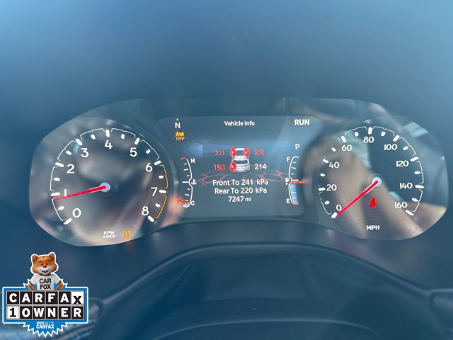 Used 2025 Jeep Compass Latitude w/ Sun & Sound Group AWD/4WD image 12