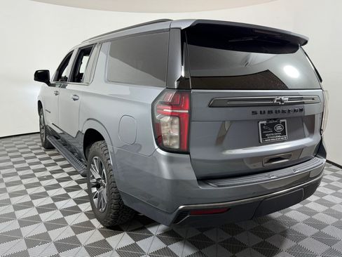 Used 2022 Chevrolet Suburban Z71 w/ Off-Road Capability Package AWD/4WD image 3