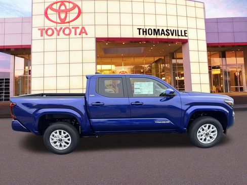 New 2025 Toyota Tacoma 2WD Double Cab image 4