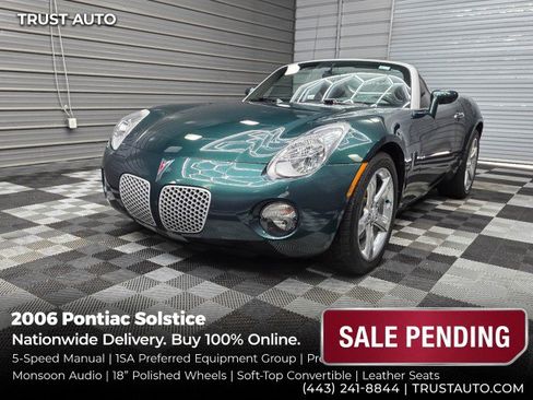 Used 2006 Pontiac Solstice Convertible w/ Premium Package RWD image 1