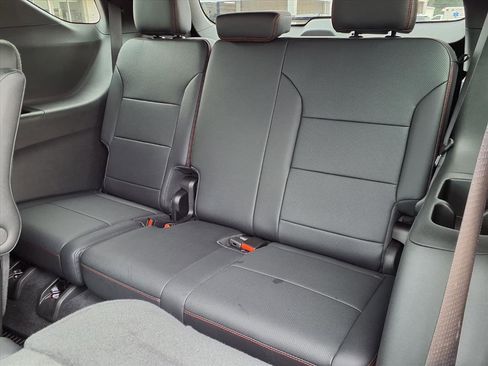 Used 2025 Chevrolet Traverse RS w/ LPO, Floor Liner Package image 20