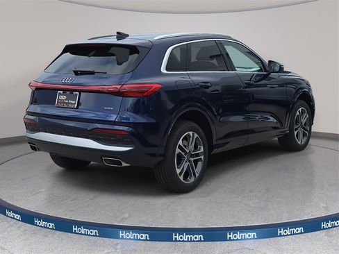 New 2025 Audi Q5 Premium image 3