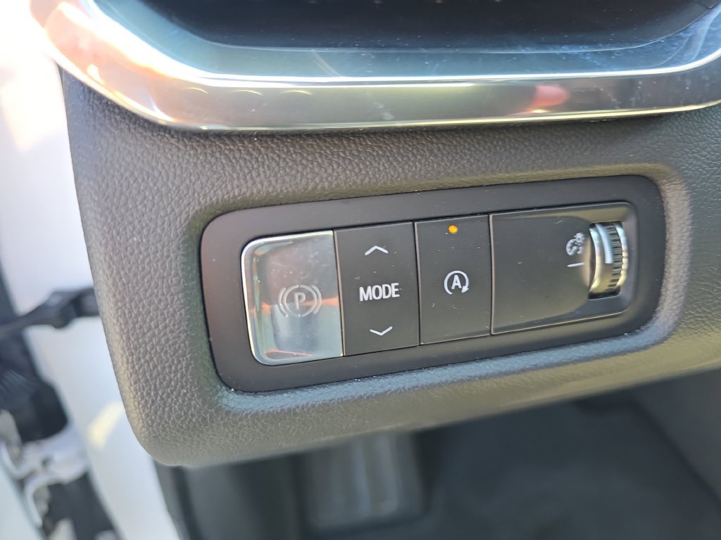 Used 2026 GMC Acadia Elevation w/ Elevation Premium Package FWD image 30