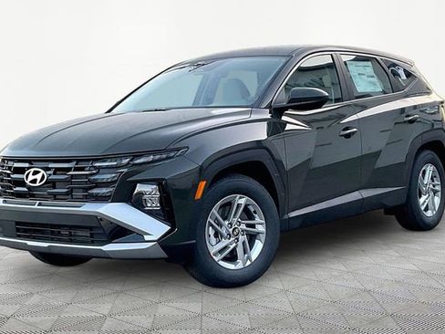 New 2026 Hyundai Tucson SE FWD image 2