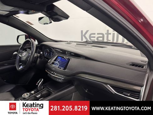 Used 2021 Cadillac XT4 Sport image 21