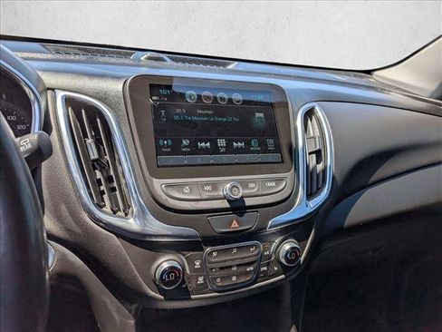 Used 2018 Chevrolet Equinox LT FWD image 13