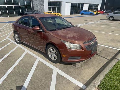 Used 2013 Chevrolet Cruze LT FWD image 3