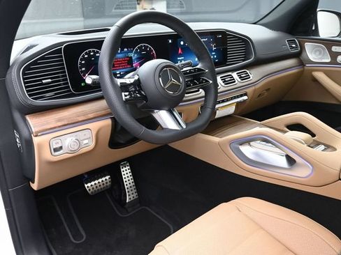 Used 2026 Mercedes-Benz GLS 450 4MATIC image 22