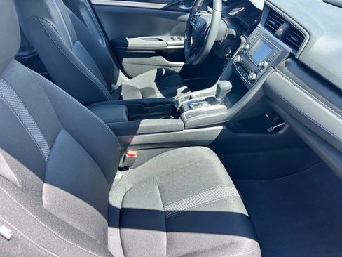 Used 2019 Honda Civic LX image 9
