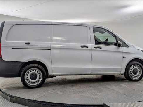 Used 2019 Mercedes-Benz Metris image 6