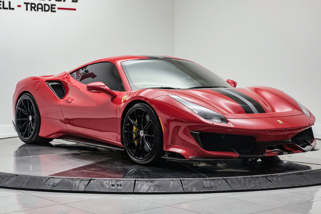 Used 2019 Ferrari 488 Pista Coupe RWD image 3