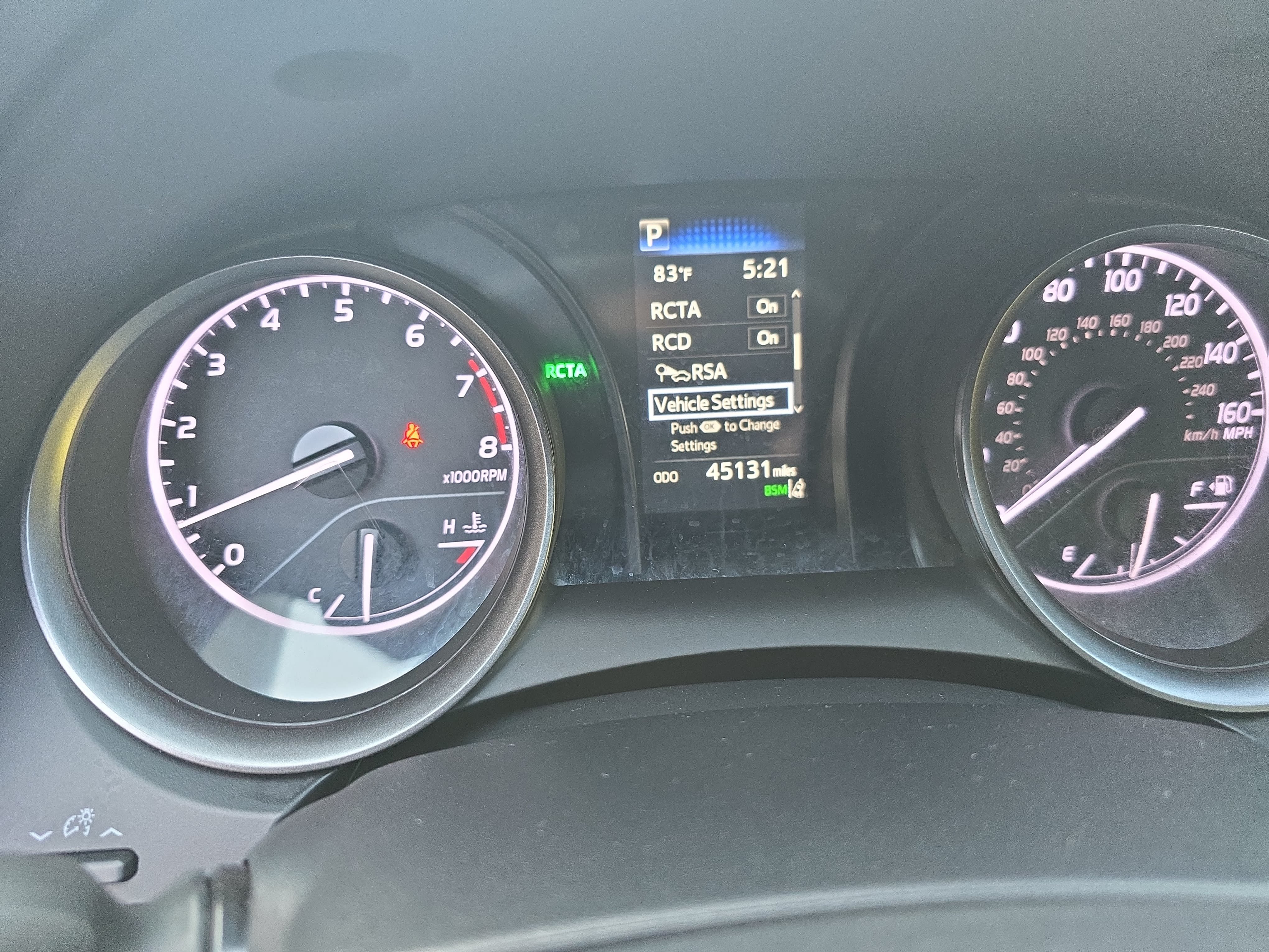 Used 2024 Toyota Camry SE w/ Convenience Package FWD image 18