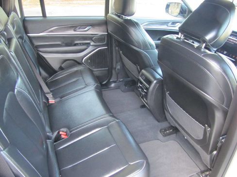 Used 2023 Jeep Grand Cherokee 4WD 4xe image 29