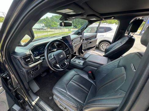 Used 2023 Ford Expedition Max Platinum AWD/4WD image 15
