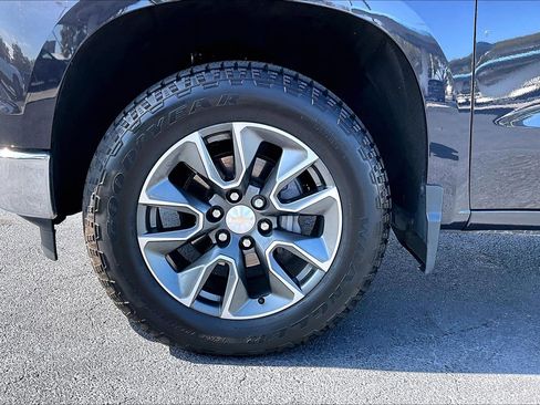 Certified 2023 Chevrolet Silverado 1500 LT image 9
