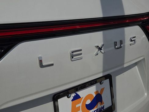 Used 2023 Lexus LX 600 4WD w/ Accessory Package (Z1) image 12