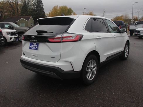 Used 2023 Ford Edge SEL image 5