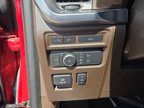 Used 2021 Ford F150 King Ranch w/ Equipment Group 601A High AWD/4WD image 23