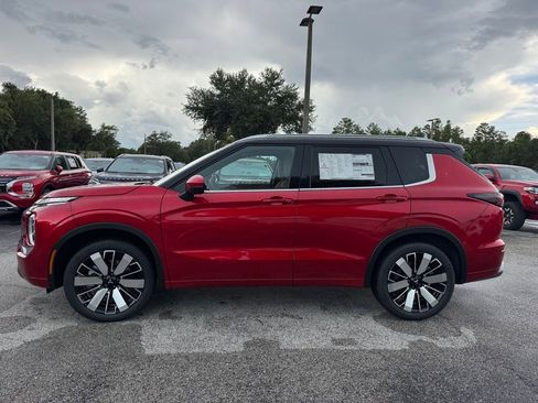 New 2025 Mitsubishi Outlander SEL image 4