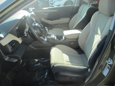 Used 2023 Subaru Outback Premium image 10