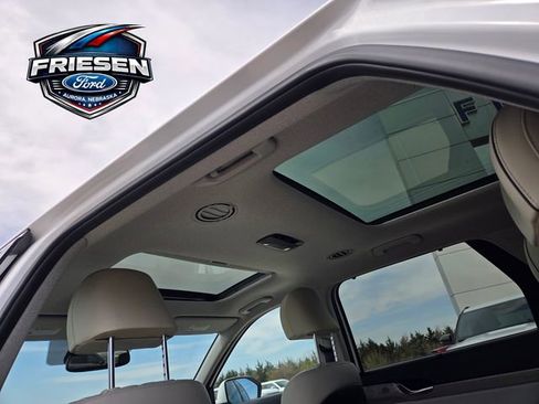 Used 2021 Hyundai Palisade Limited w/ Winter Package AWD/4WD image 24