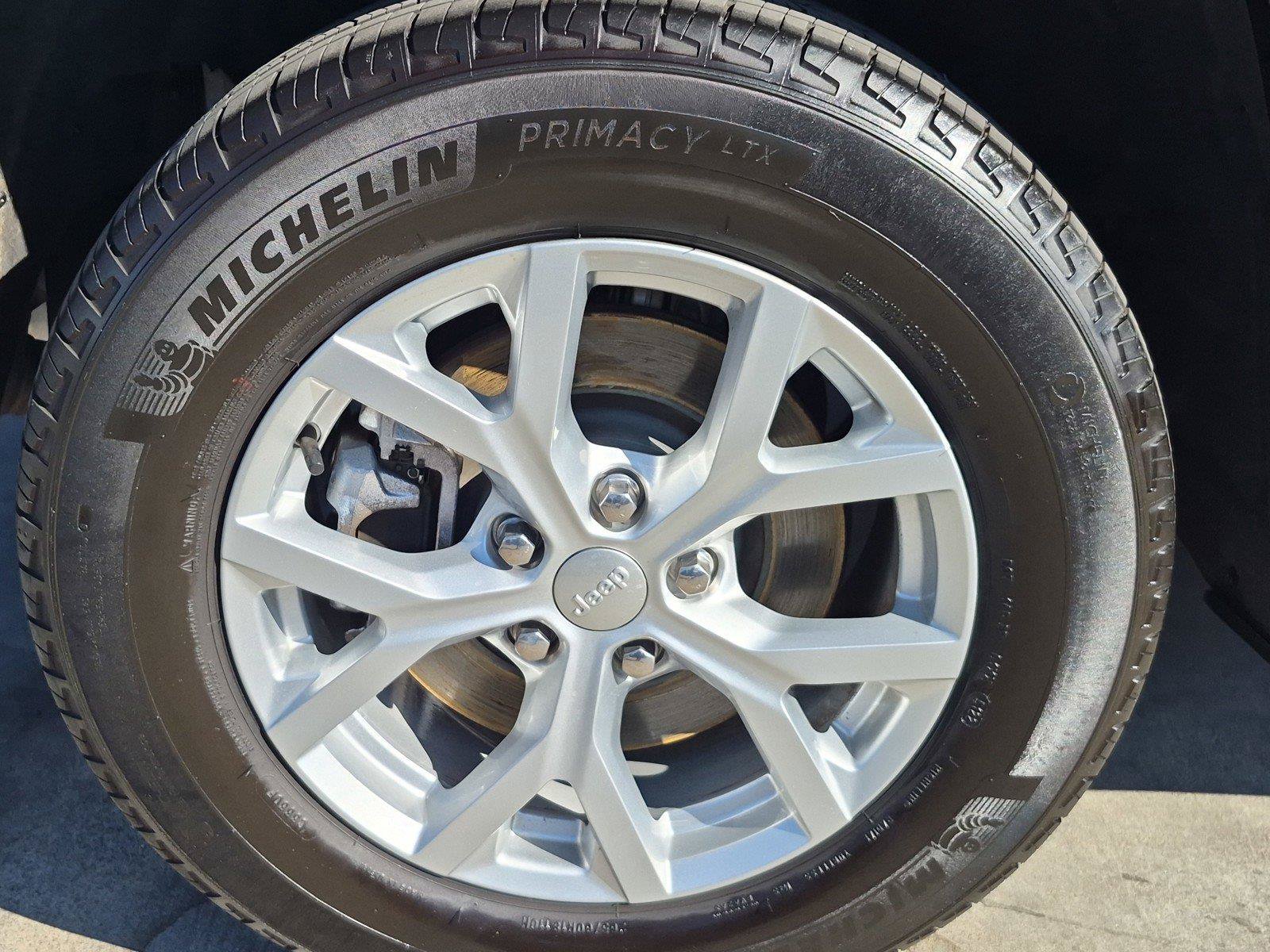Used 2023 Jeep Grand Cherokee L Limited RWD image 13