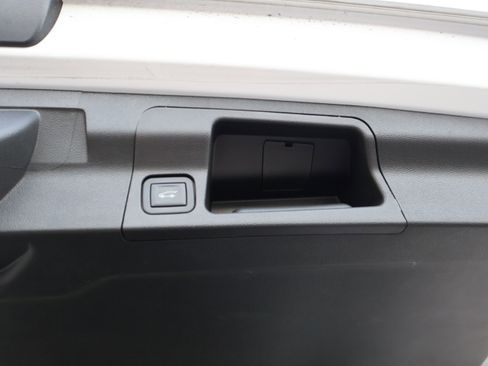 Used 2023 GMC Acadia AT4 w/ Technology Package image 25