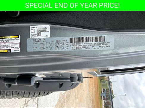 Used 2016 Jeep Wrangler Unlimited Rubicon w/ Connectivity Group image 17