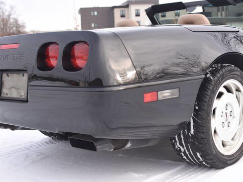 Used 1994 Chevrolet Corvette Convertible image 20