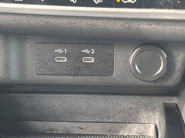 Used 2025 Nissan Rogue SV AWD/4WD image 29