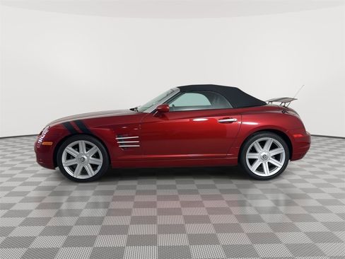 Used 2005 Chrysler Crossfire Limited RWD image 4
