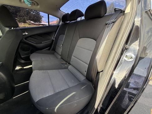 Used 2018 Kia Forte S FWD image 10