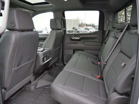 New 2026 GMC Sierra 1500 SLT w/ SLT Premium Plus Package image 5