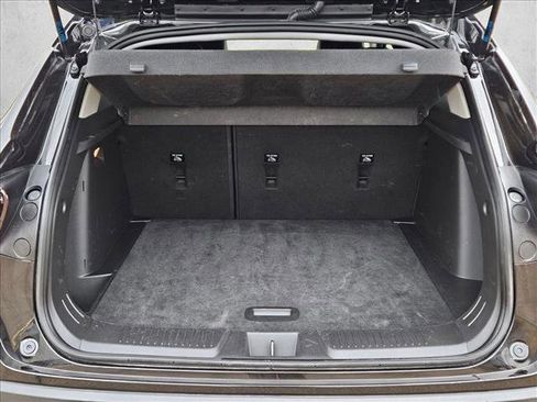 Used 2025 Chevrolet Trax LT image 6