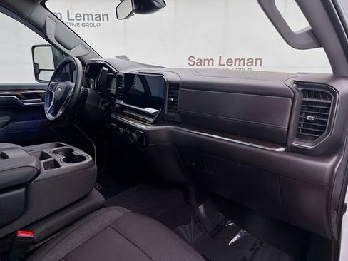 Used 2024 Chevrolet Silverado 3500 LT w/ Convenience Package image 32