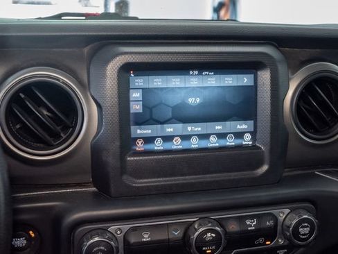 Used 2023 Jeep Wrangler Unlimited Sport AWD/4WD image 16