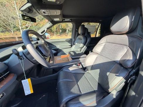 New 2025 Lincoln Navigator L Black Label image 14